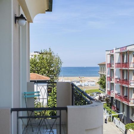Hotel Savana Rimini Bagian luar foto