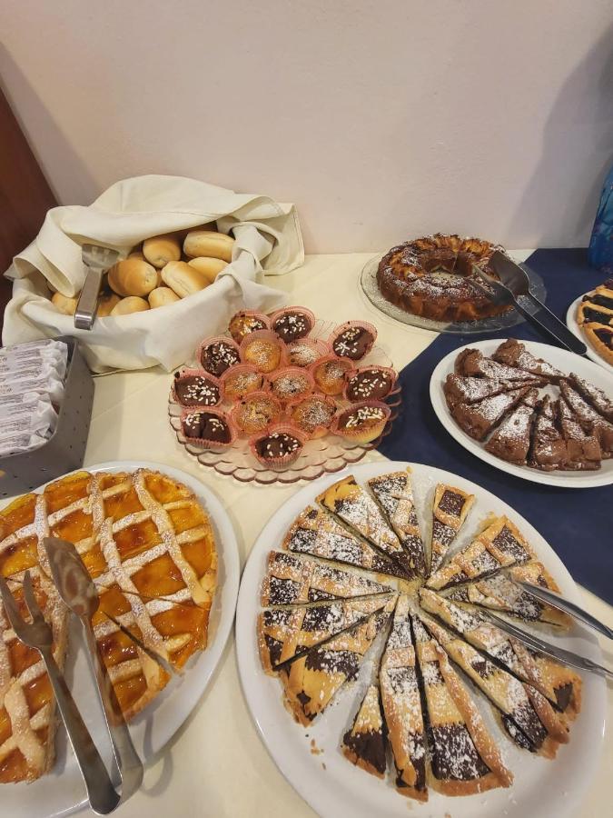 Hotel Savana Rimini Bagian luar foto
